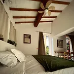La Fucinaia Pet Friendly Adults Only 住宿加早餐酒店