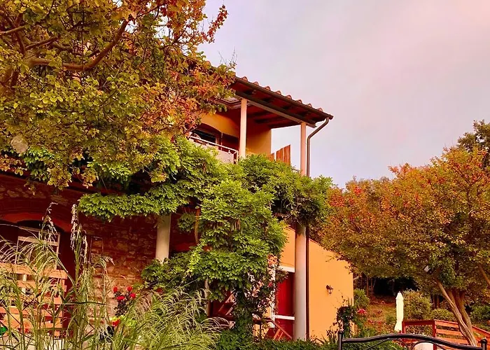 Panzió La Fucinaia Pet Friendly Adults Only Campiglia Marittima