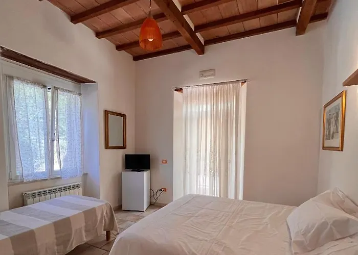 Panzió La Fucinaia Pet Friendly Adults Only 3*